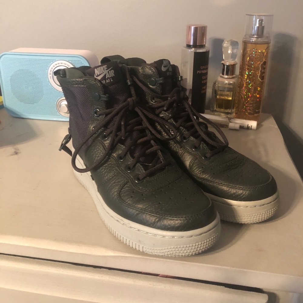 High top Air Force ones